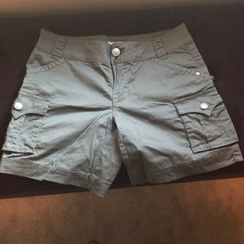 Cache Cargo Shorts - image 1